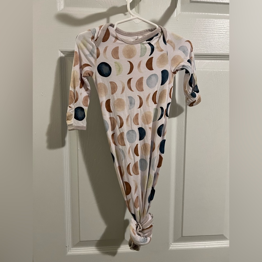 Little Sleepies - Infant Knotted Gown (Luna Neutral)